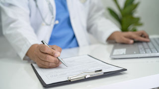 Dr. Eric Berg: Vom Chiropraktiker zum Keto- & Fasten-Guru